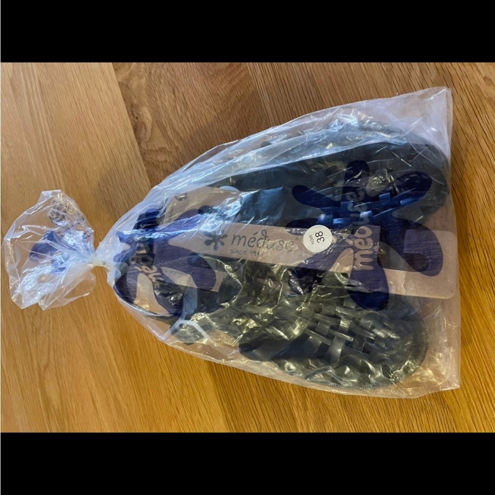 Meduse sandals size 38